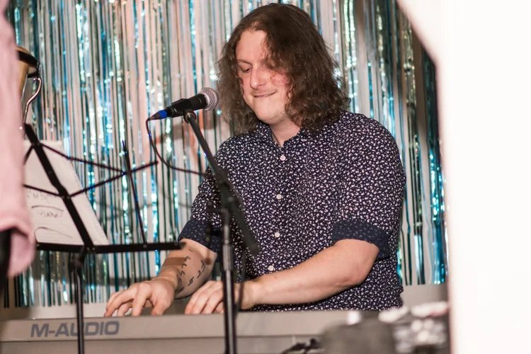 David Robert Burrows, Keys, Percussion & BGVs